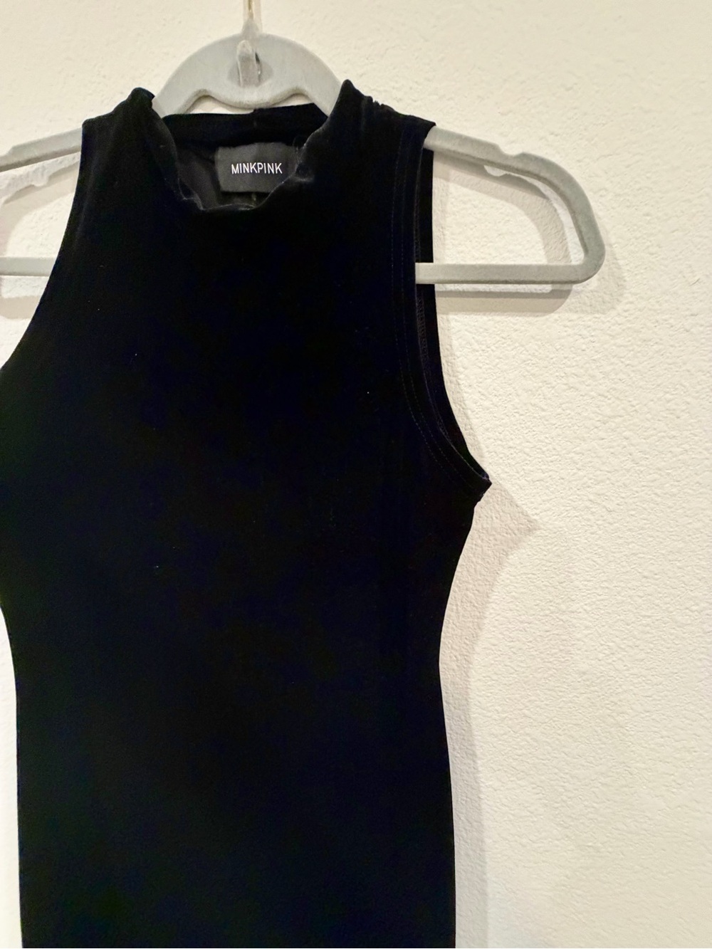 MINKPINK Urban Outfitters Black formal Velvet Sleeveless Maxi Dress size small - Picture 6 of 6